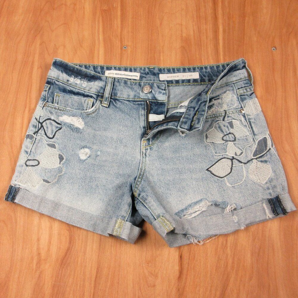 PILCRO Anthropologie Embroidered Floral Jean Shorts Sz‎ 26-28 Ripped Denim Jorts
